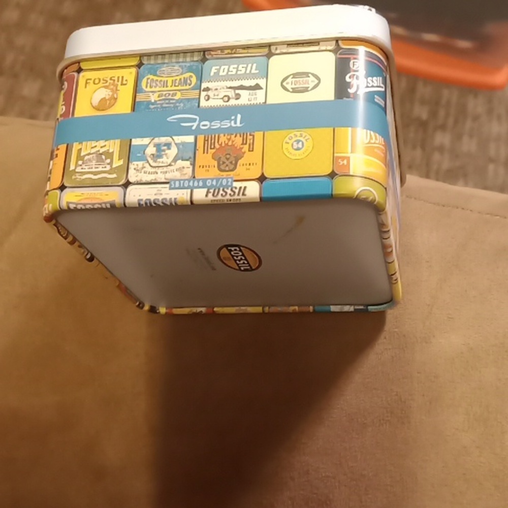 Tin - Picture 5 of 7